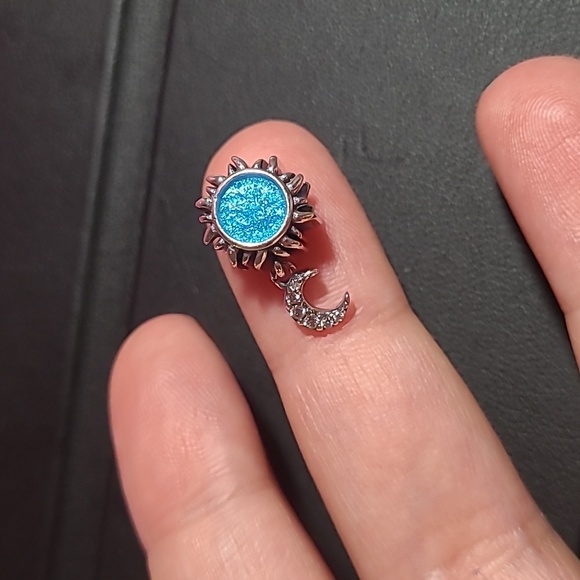 Ocean Sun Charm - Picture 4 of 6